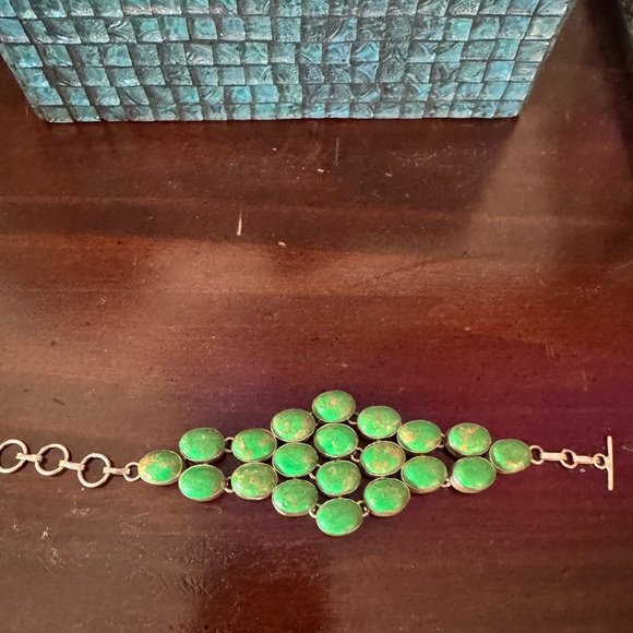 Unique Green Gemstone 925 Sterling Silver stamped Bracelet 8” - Picture 4 of 7